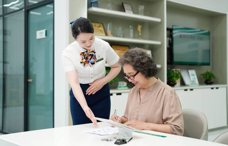 安诚医保卡怎么取现银行卡余额，很多人都搞错了